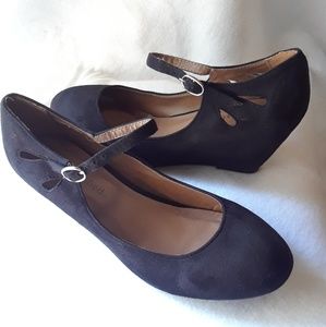 NEW Cityclassified womens wedges sz. 7 1/2